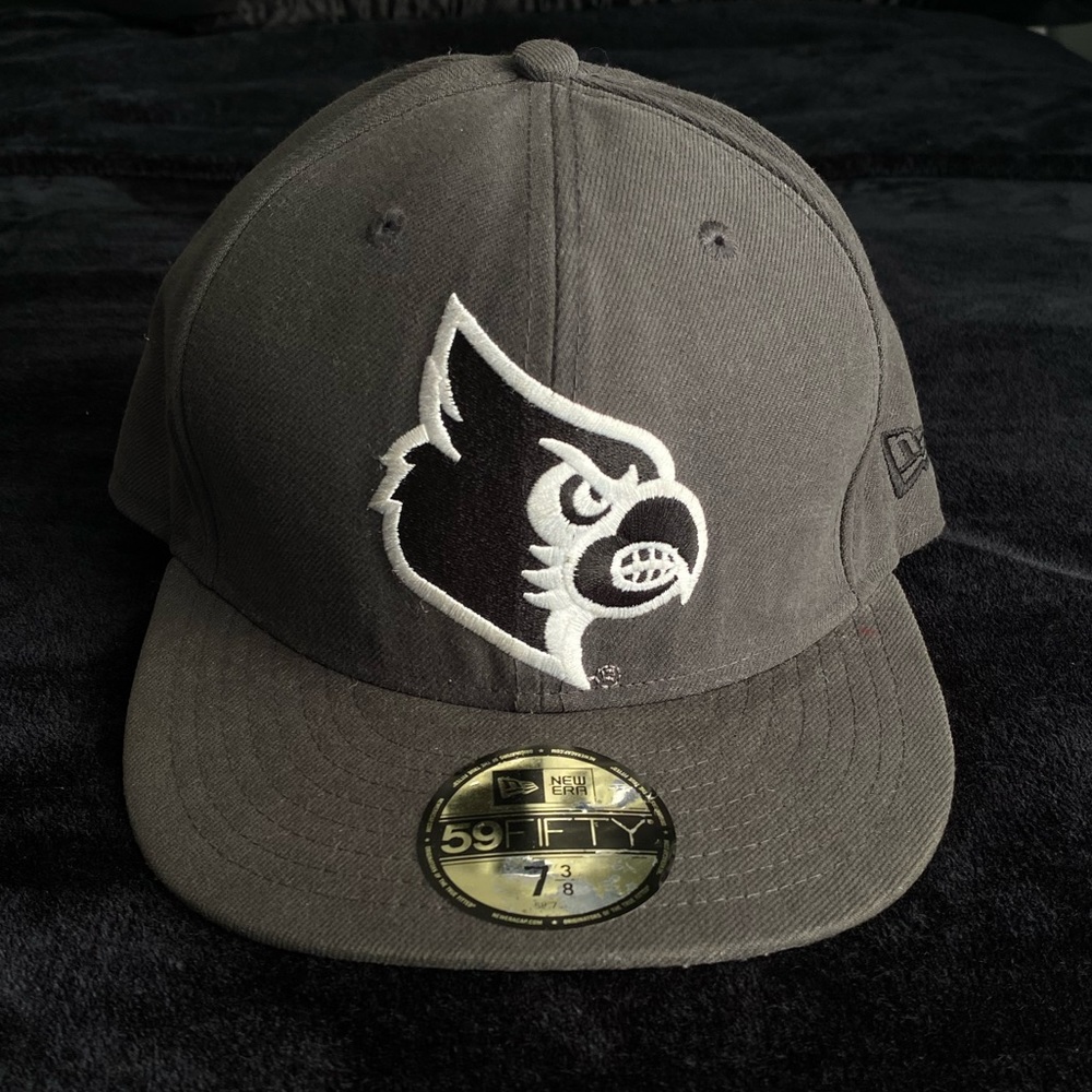 New Era Louisville Cardinals Grey Cap